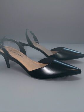 Stylish Christian Siriano Black Pointed Toe Ankle-Strap mid heel NEW! Size 9